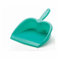 PLASTIC DUST PAN